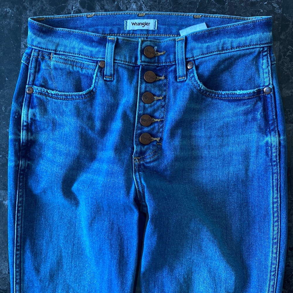 Wrangler high rise flare - Picture 2 of 5